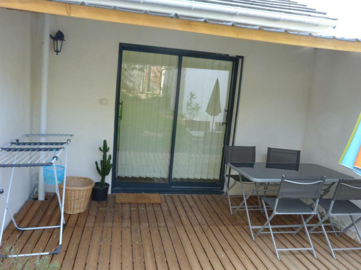 Holidays In Paris Loft Design & Atypique Avec Jardin Apartment Massy  Exterior photo